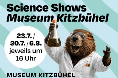 Ein Bär in einem weißen Laborkittel hält ein Reagenzglas. Ankündigung für Wissenschaftsshows im Museum Kitzbühel.