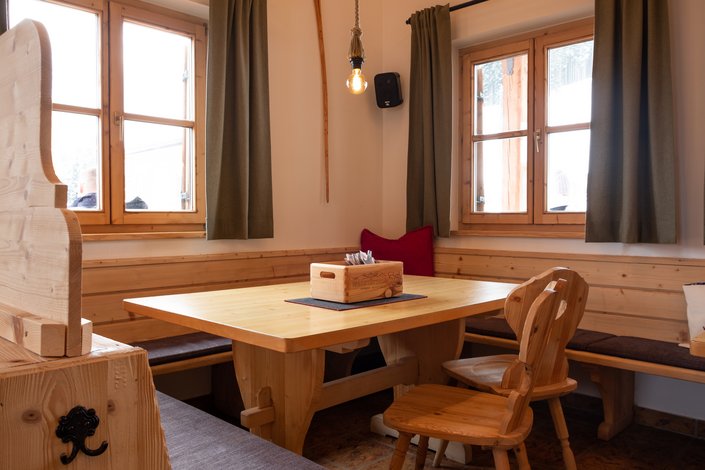Tisch in der Wagstättalm