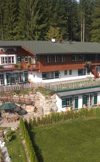 Haus im Sommer