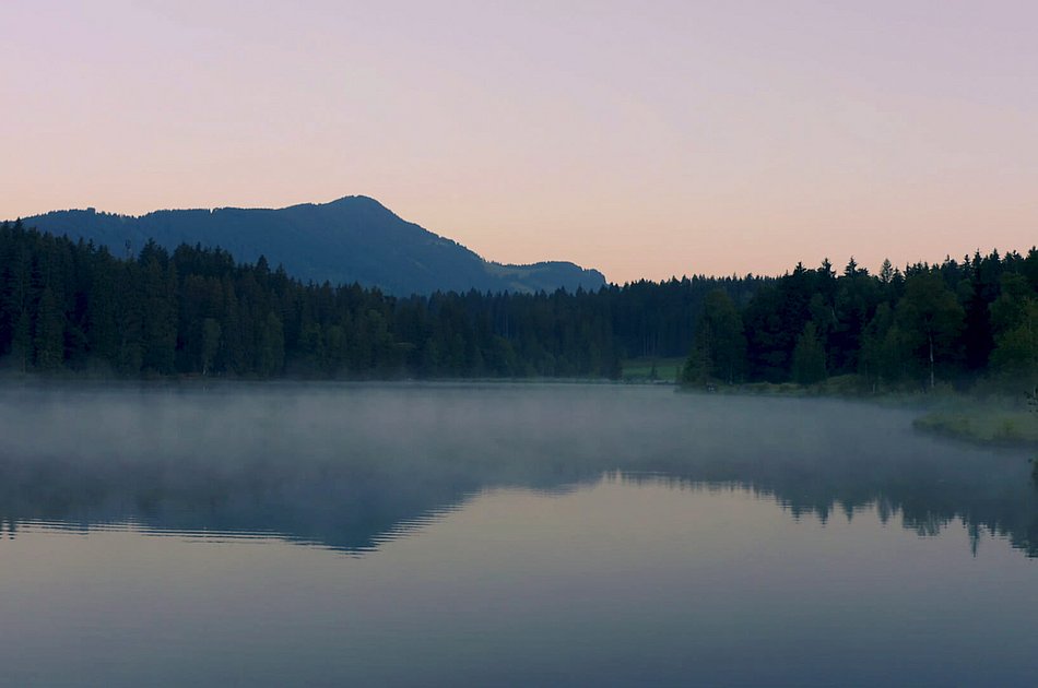 Sonnenaufgang am See