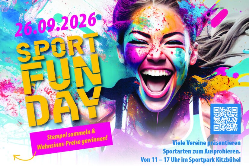 Buntes Veranstaltungsplakat mit einer lachenden Frau voller Farbspritzer und Text zum Sport Fun Day.