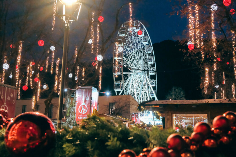 Riesenrad am Kitzbüheler Adventmarkt 