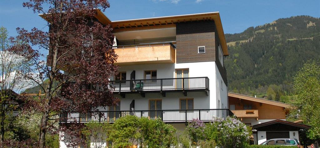 GästehausMaier_Haus-Sommer
