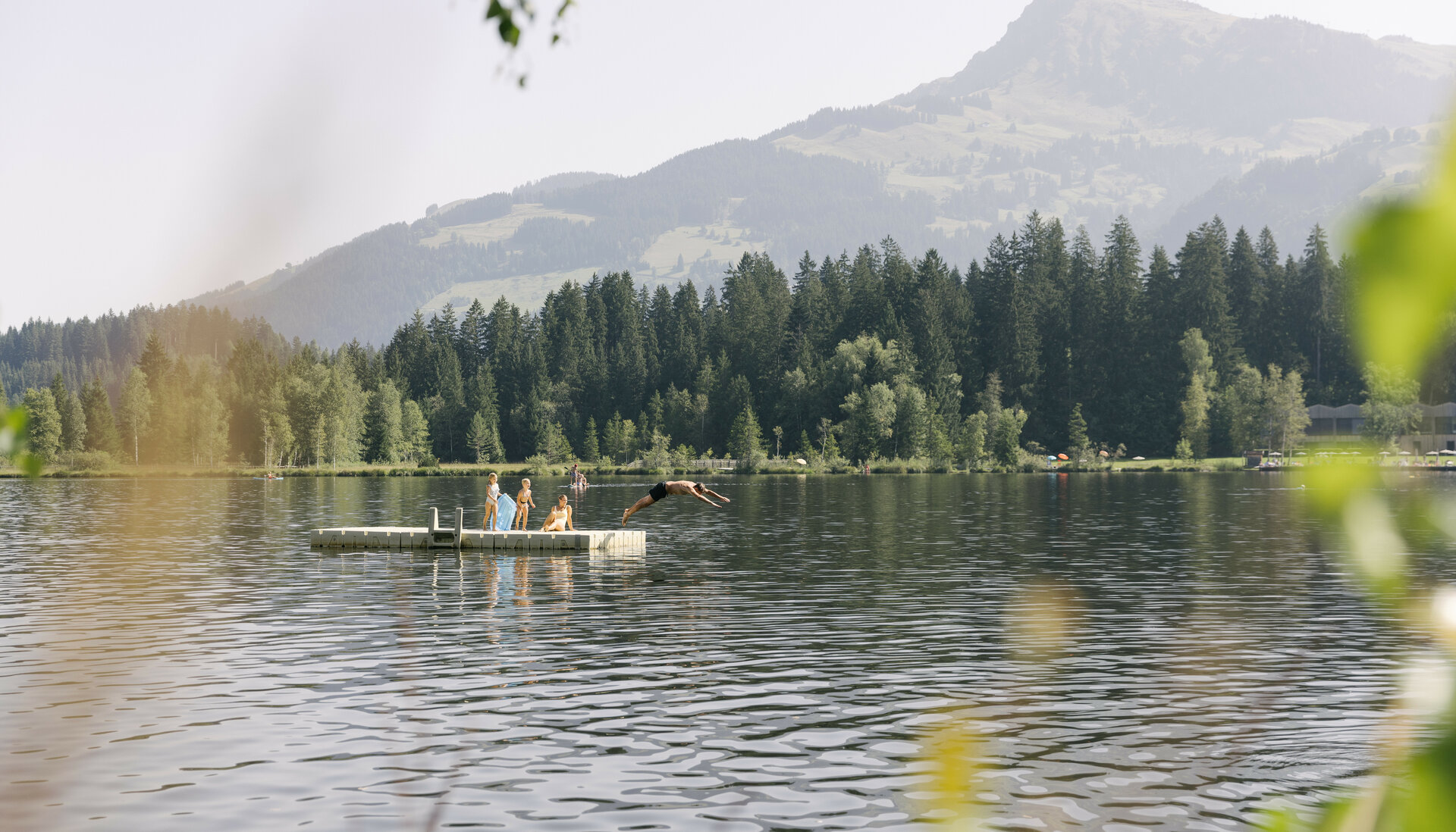 Schwimmen am Schwarzsee in Kitzbühel