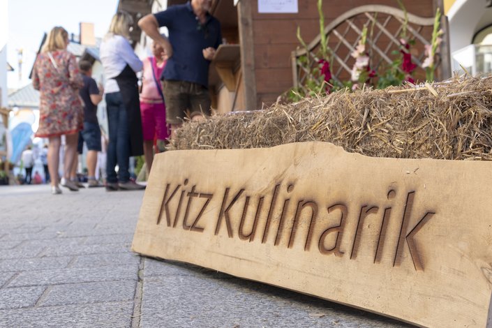 Holzschild "Kitz Kulinarik"