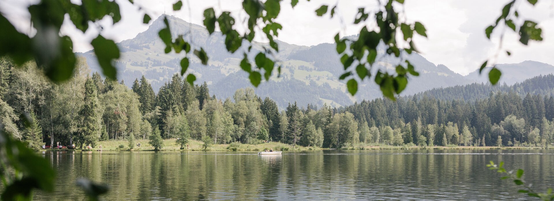 Schwarzsee mit Bergpanorama