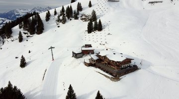 Hütte im Schnee