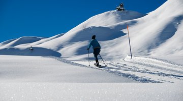 Winterwanderer im Schnee