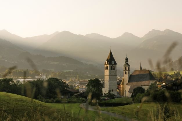 Herrliche Landschaft von Kitzbühel 