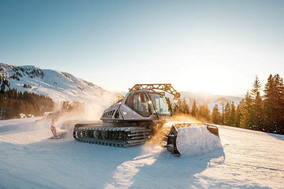 Snow groomer in Kitzbühel