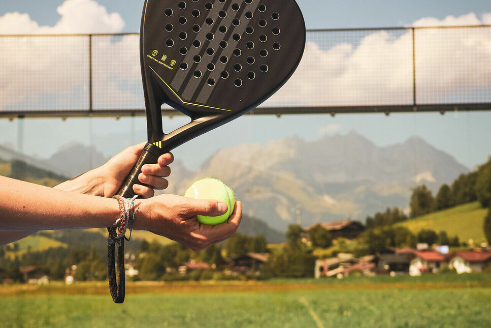 Playing padel in Kitzbühel with a view of the Wilder Kaiser
