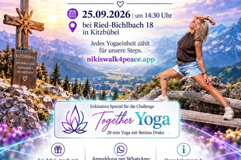 Veranstaltungsplakat für Yoga in Kitzbühel mit einer Frau vor Bergpanorama und einem Gipfelkreuz.
