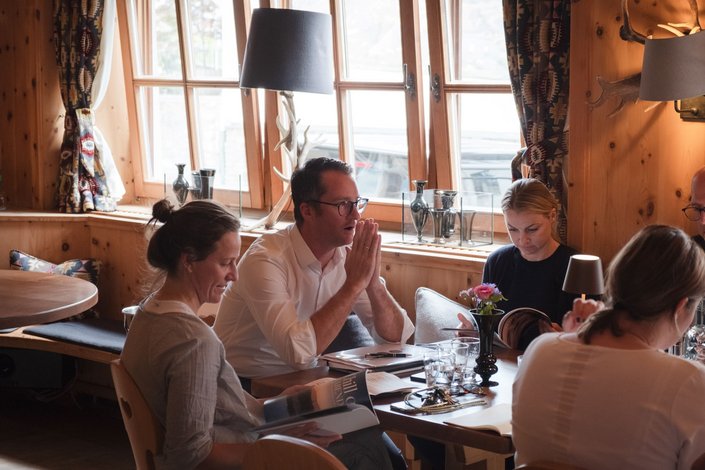Business Menschen beim Austauschen