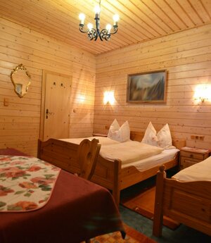Dreibettzimmer