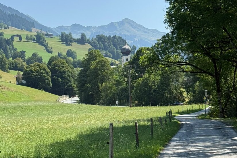 Der Weg Richtung Aurach