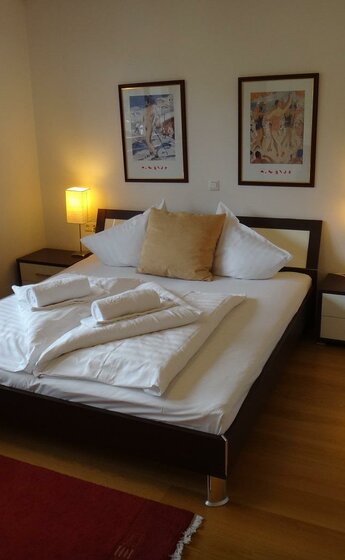 1. Schlafzimmer-