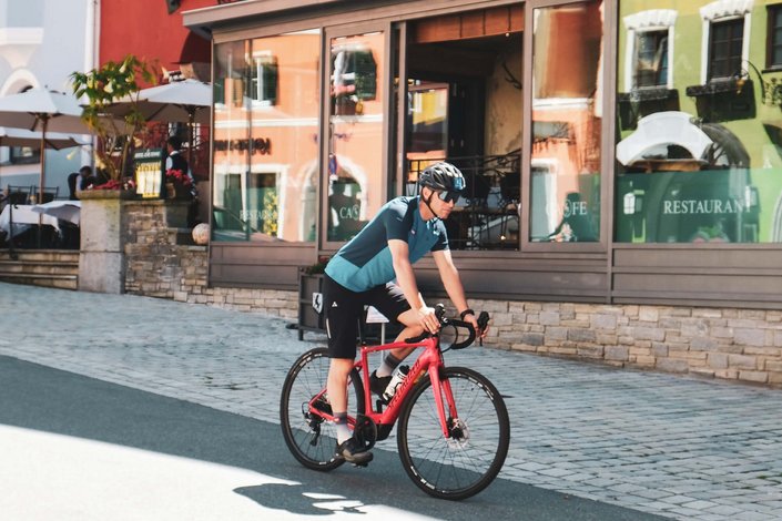 Benni Raich beim Radfahren