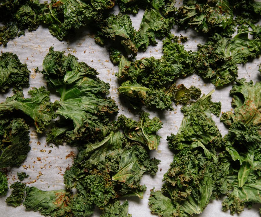 Kale chips in the oven Lenten Easter