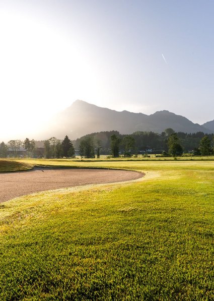 Golfplatz in Morgenstimmung