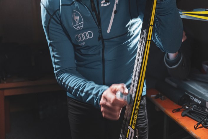 Toni mit Langlaufski