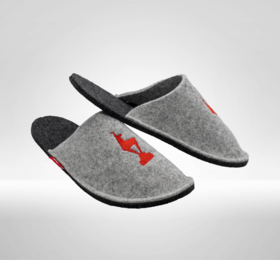 Felt slippers for women and men