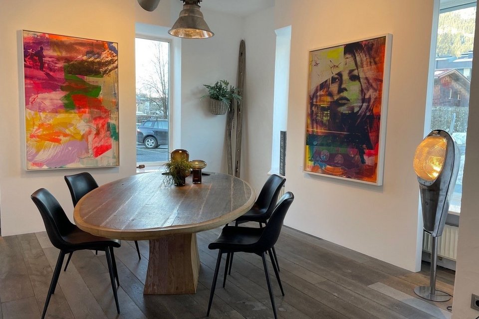 Table in the gallery