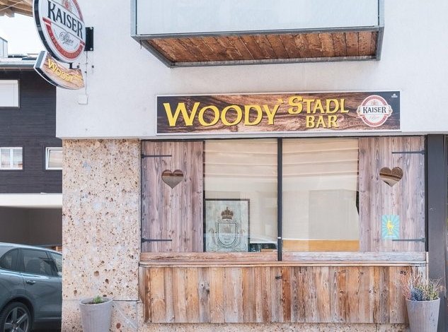 Small Bar made of wood