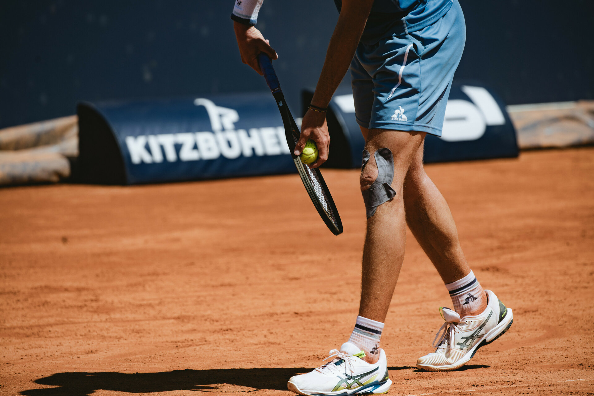 Playing tennis in Kitzbühel