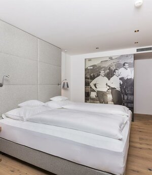 Wunderteam-Schlafzimmer-Sporthotel-Reisch-Kitzbueh