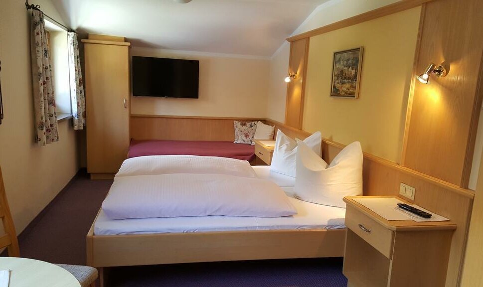 Dreibettzimmer