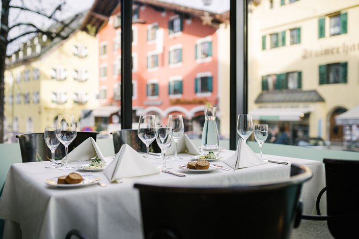 Schön gedeckter Restauranttisch