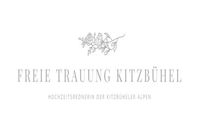 Freie Trauung Ein schlichtes Logo für "Freie Trauung Kitzbühel". Es zeigt den Schriftzug und florale Elemente in einem eleganten Design.