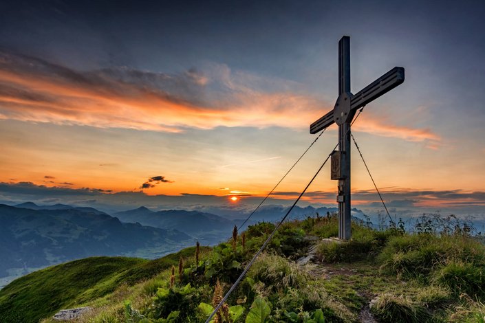 Berggipfel im Sonnenuntergang