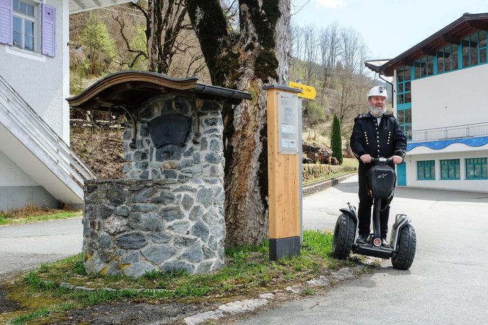 Hansi unterwegs mit Segway