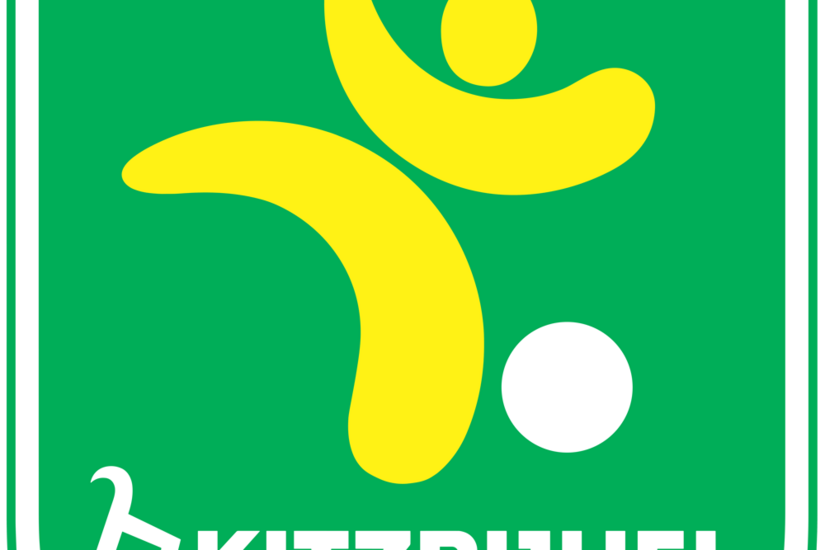 Grünes Wappen des Fussballclub Kitzbühel mit gelber stilisierter Figur, weißem Ball und Gründungsjahr 1930.