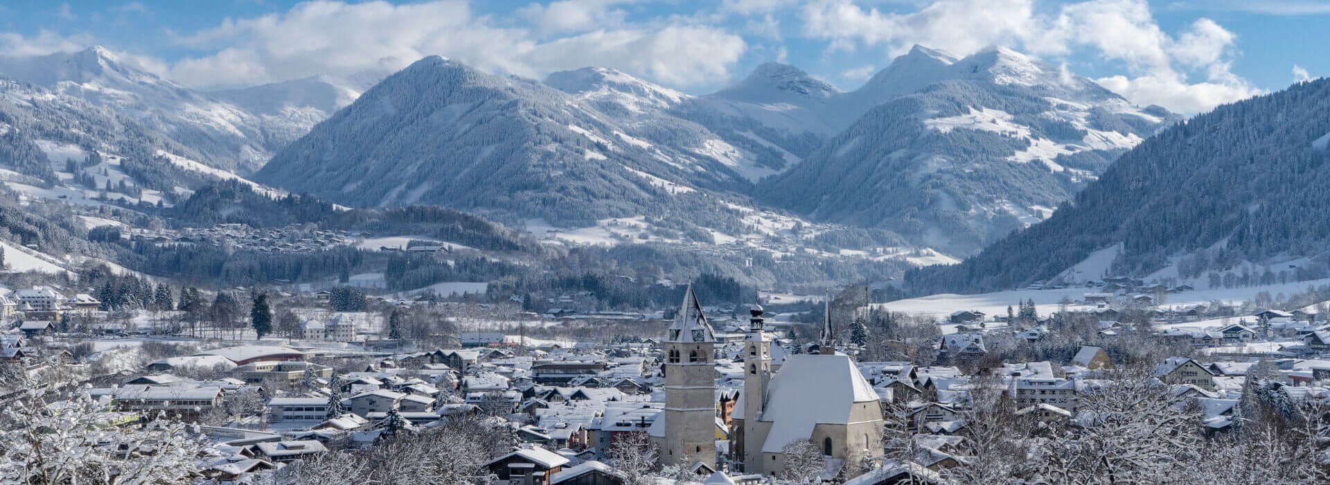 Kitzbühel mit Schnee bedeckt 