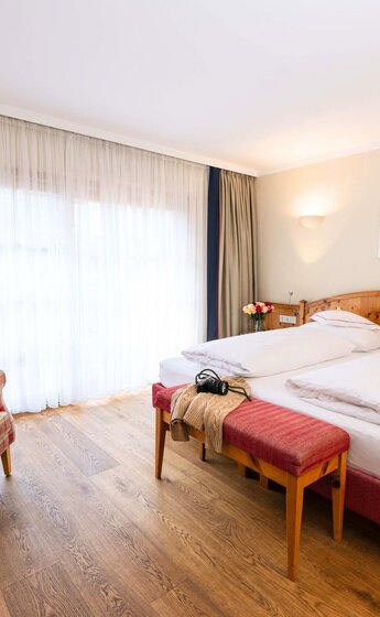 Hotel-Kaiserhof-Kitzbühel-Zimmer-Paare
