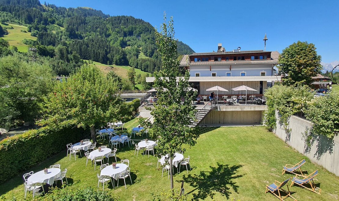 auwirt-aurach-restaurant-hotel-aussen-69