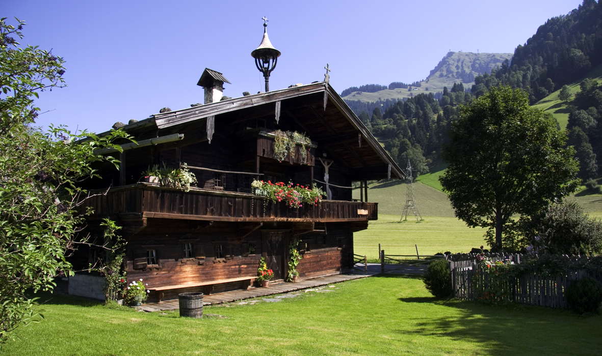 Herrliche Sommerlandschaft von Kitzbühel 