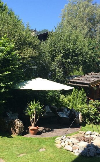 Villa_licht_Kitzbühel_Garten2
