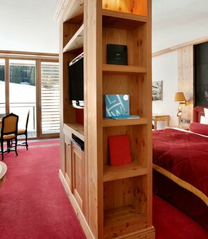 JPEG_Kempinski Das Tirol_Deluxe Junior Suite_AJS_W