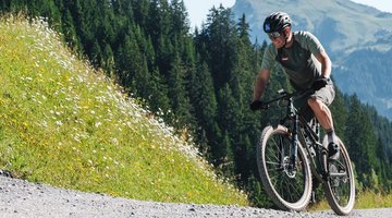 Benni Raich beim Radfahren 