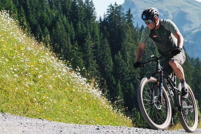 Benni Raich beim Radfahren 