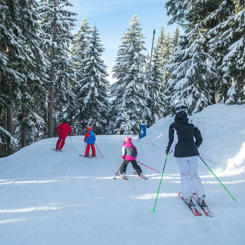 Skiing with the whole family in Kitzbühel