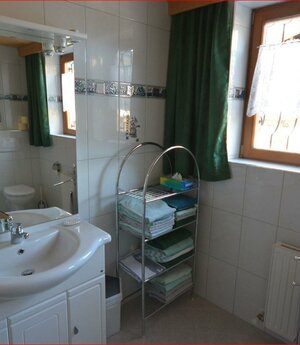 Haus_Schneerose_Jochberg_Badezimmer