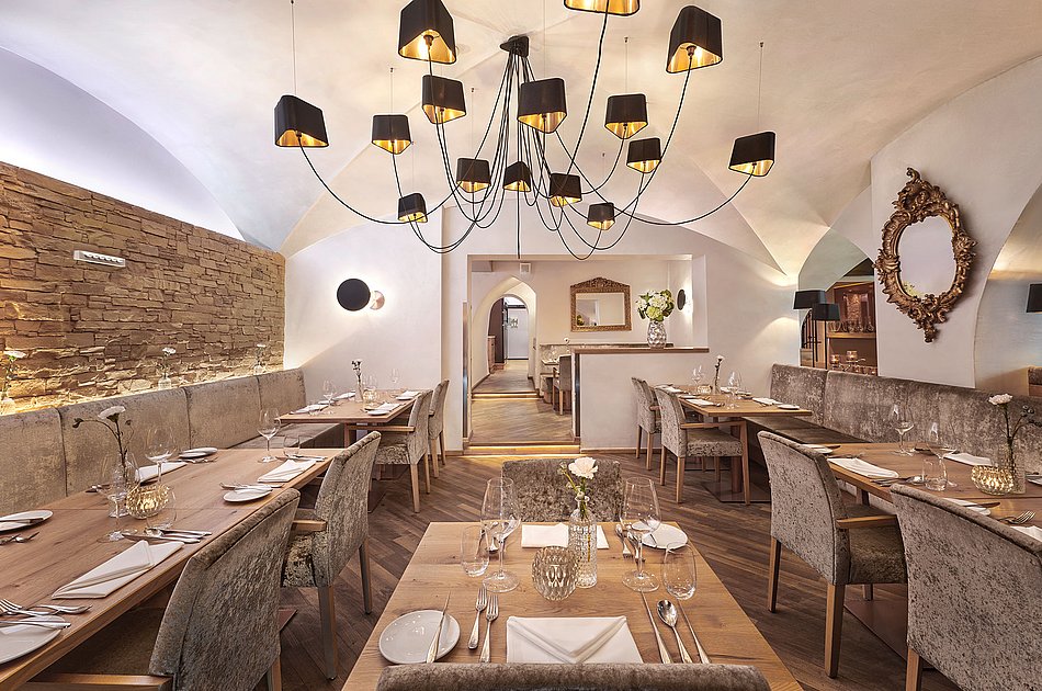 Restaurant in altem Kellergewölbe