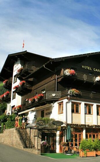 Hotel_aussen_Mont_4823