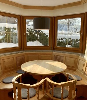 Erkertischdining table