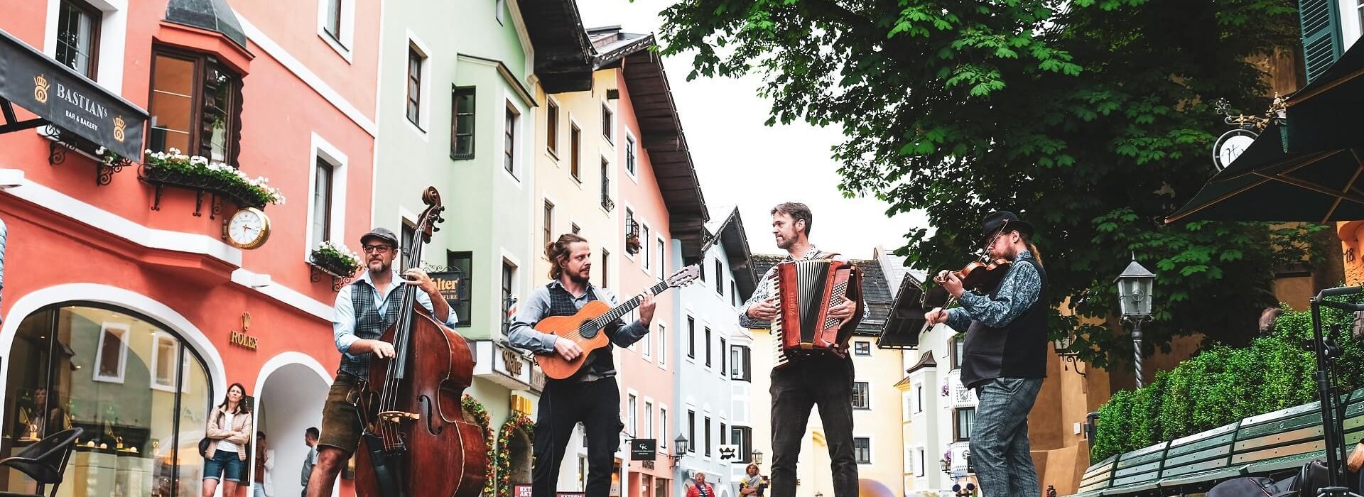 Band in Innenstadt