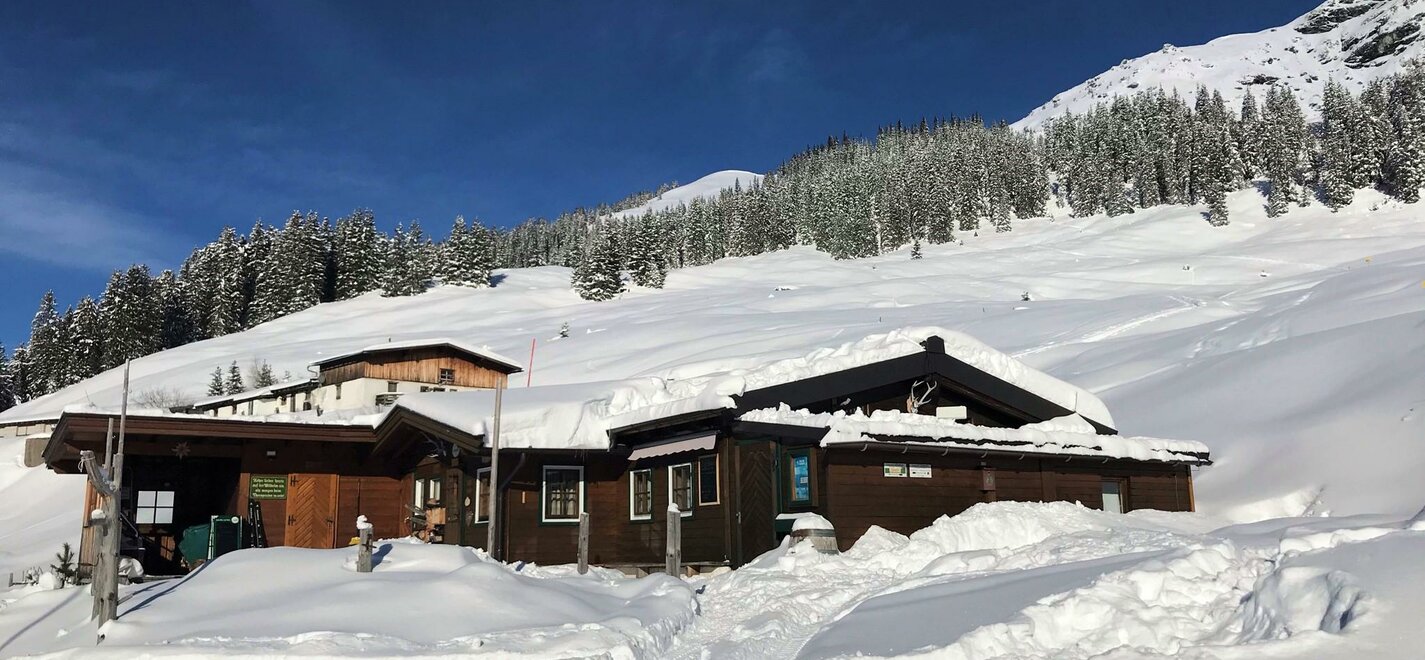 Winter Hütte